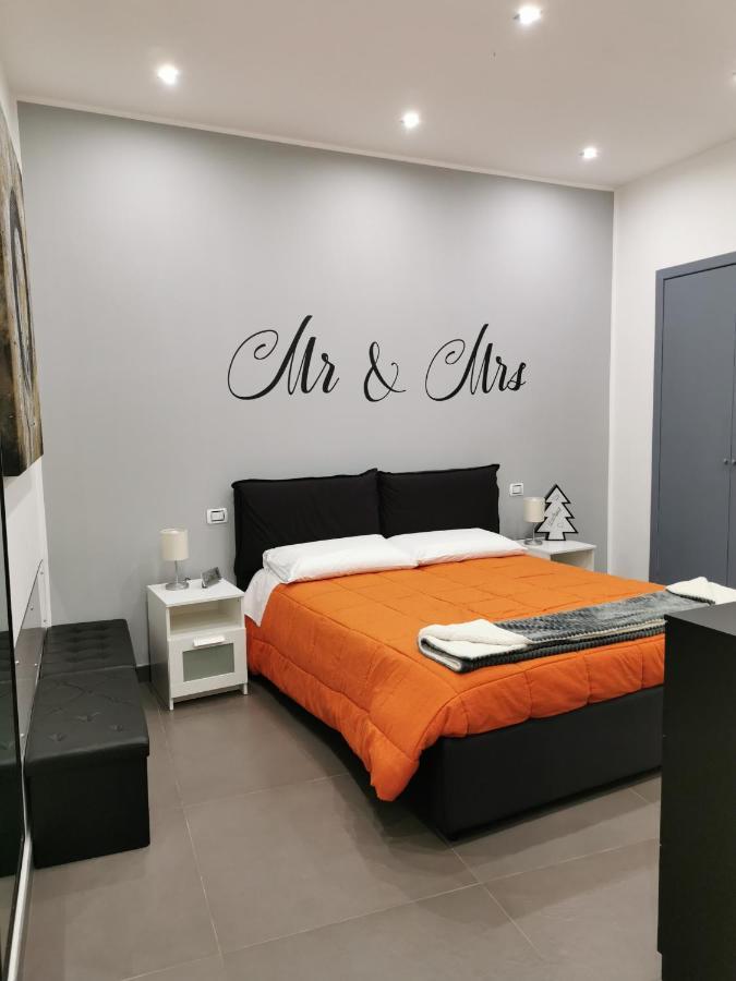 Residenza Napoli Centrale Екстериор снимка