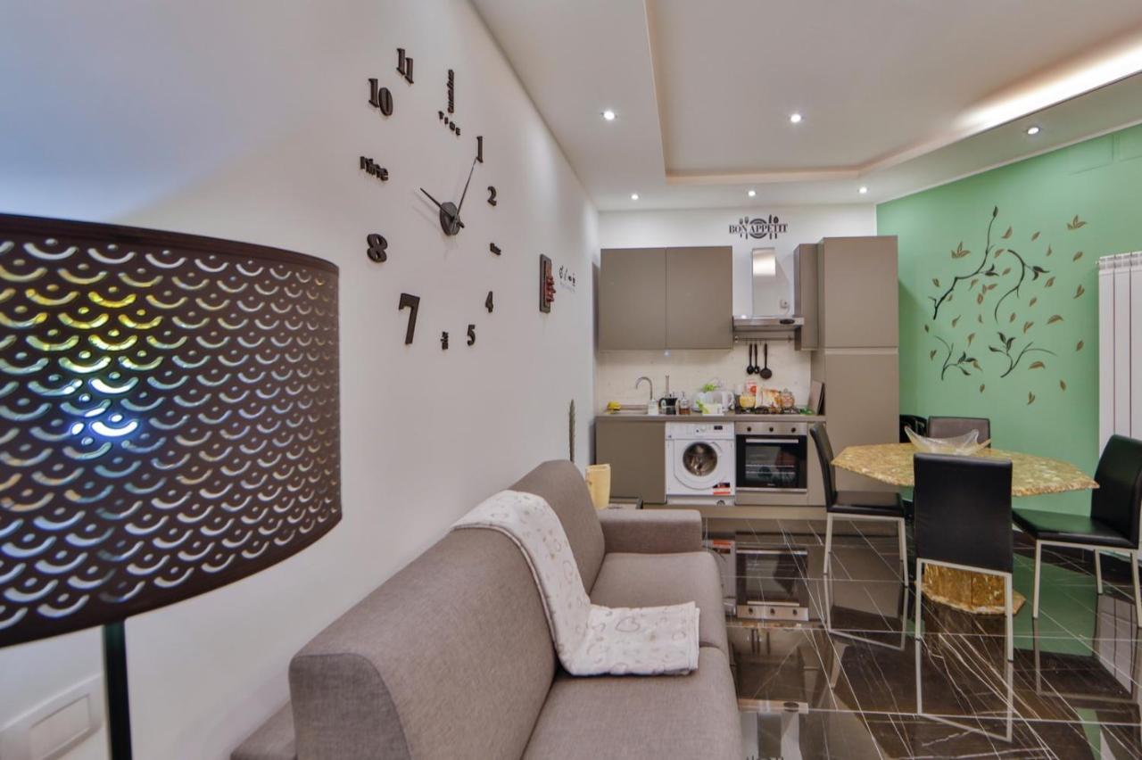 Residenza Napoli Centrale Екстериор снимка