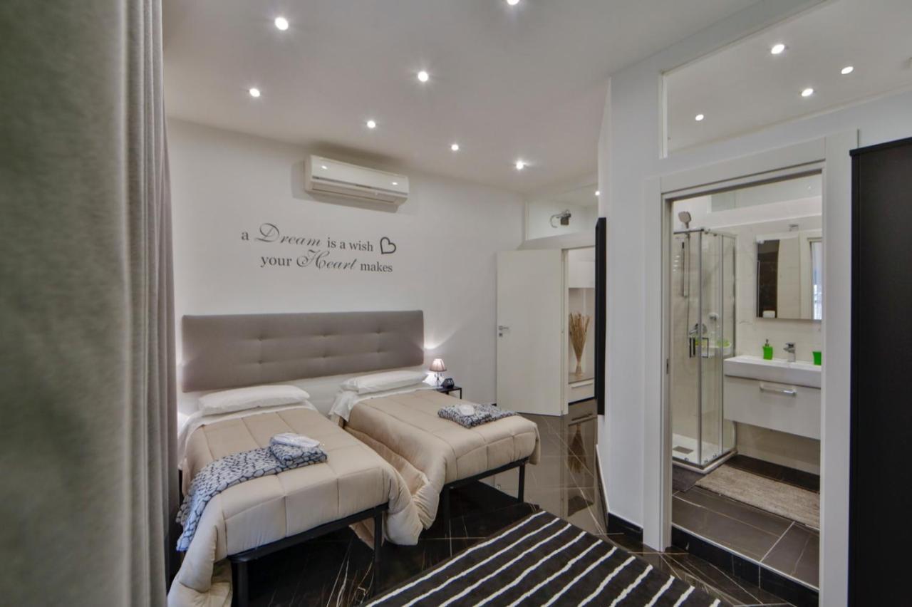 Residenza Napoli Centrale Екстериор снимка