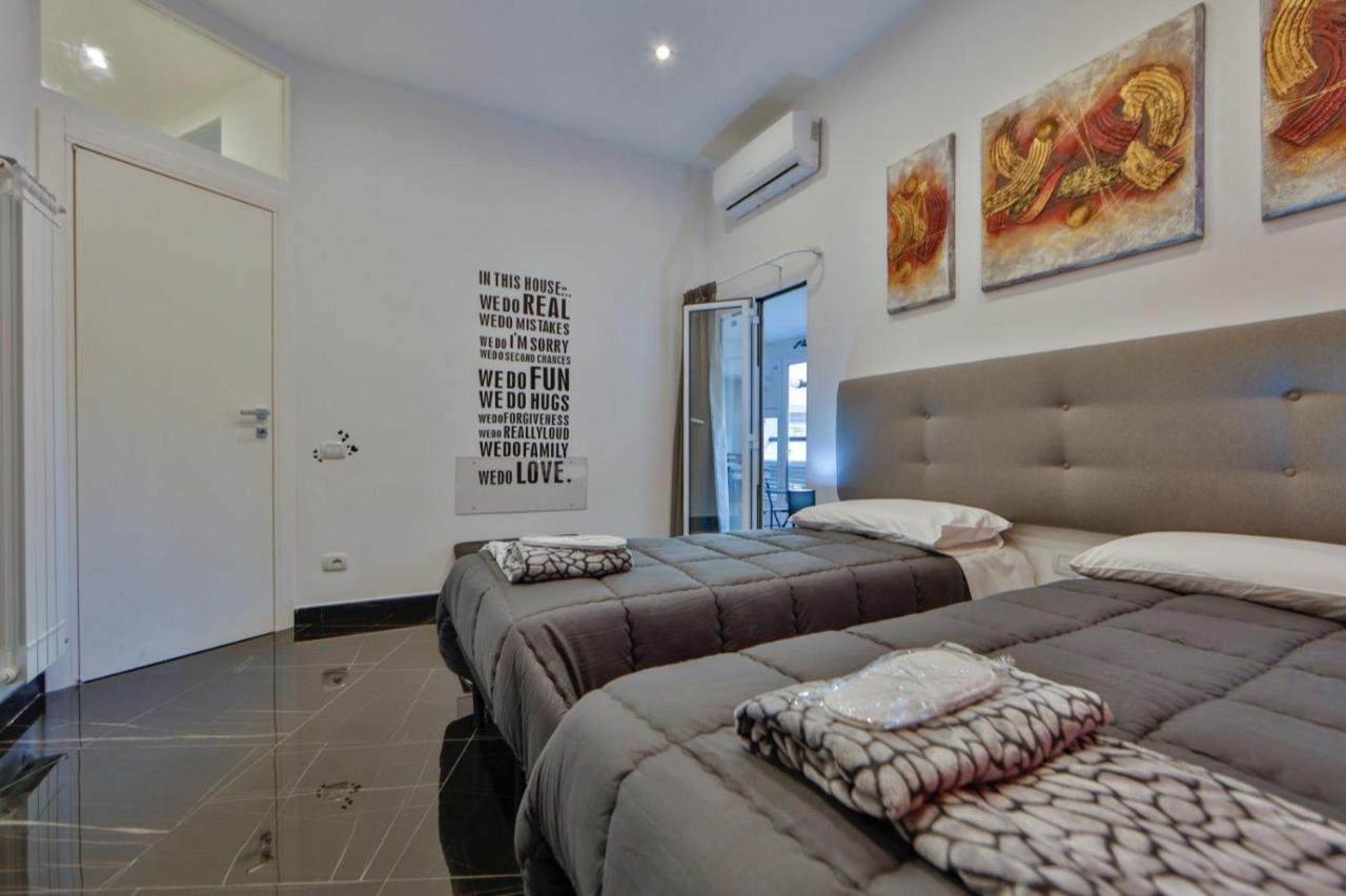 Residenza Napoli Centrale Екстериор снимка